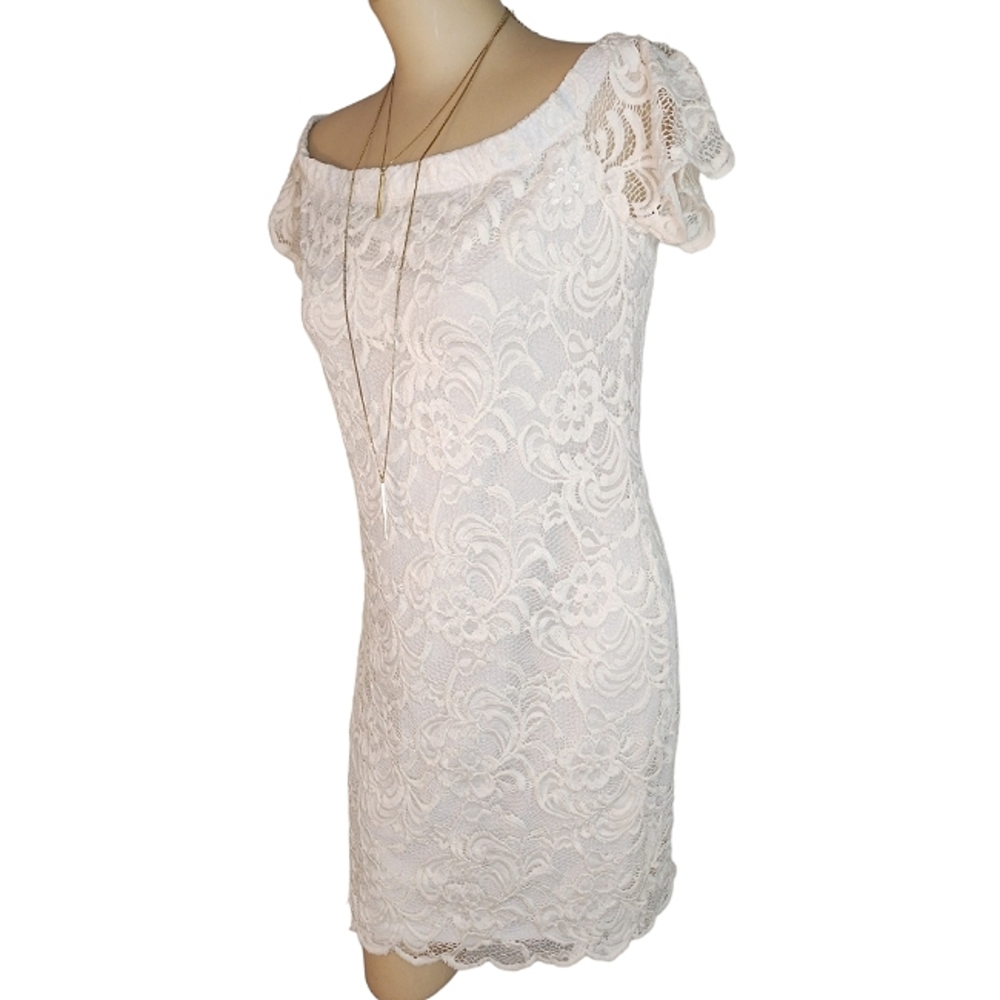 White lace floral midi dress - Picture 3 of 7